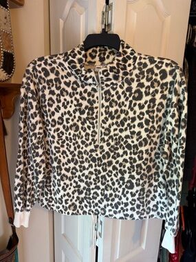 Old Navy Leopard Half-Zip oversized crop